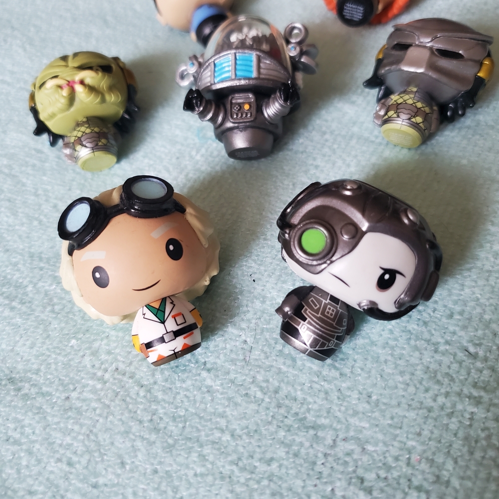 Funko Sci-Fi Heros Bilnd Bag Mini Figures - Picture 3 of 12